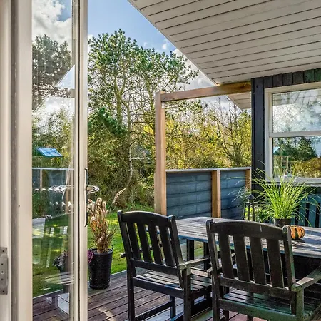 Lovely House In Scenic Surroundings *